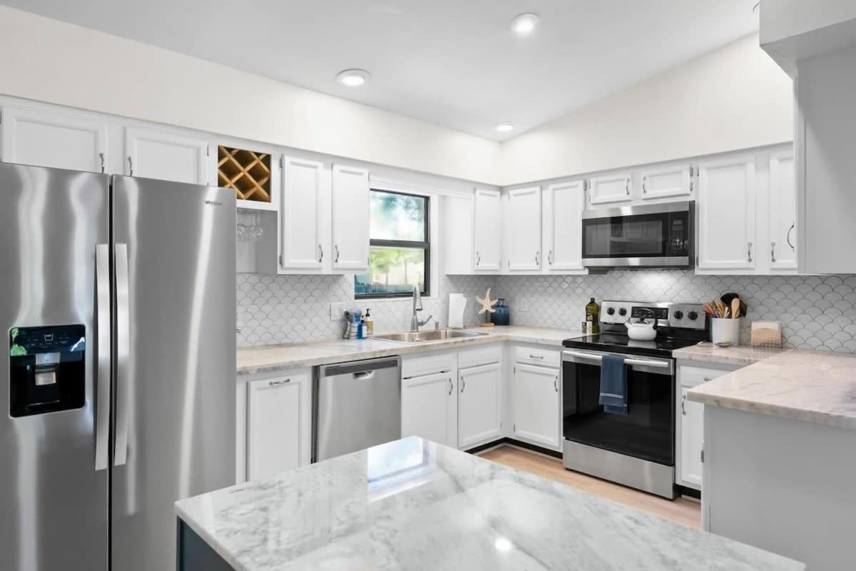 The St Augusdream Renovated Beach House Sleeps 8 Walk To Beach St. Augustine Esterno foto